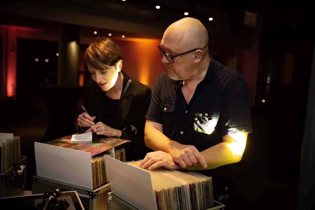 Didier DJ Universal DJ — sélection vinyles soirée Normandie